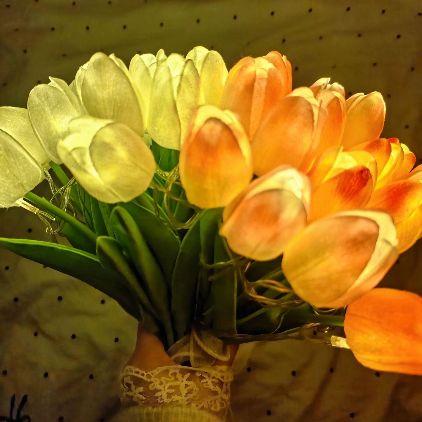 LED Tulip Bouquet – Artificial Tulips with Lights for Decoration & as a Gift